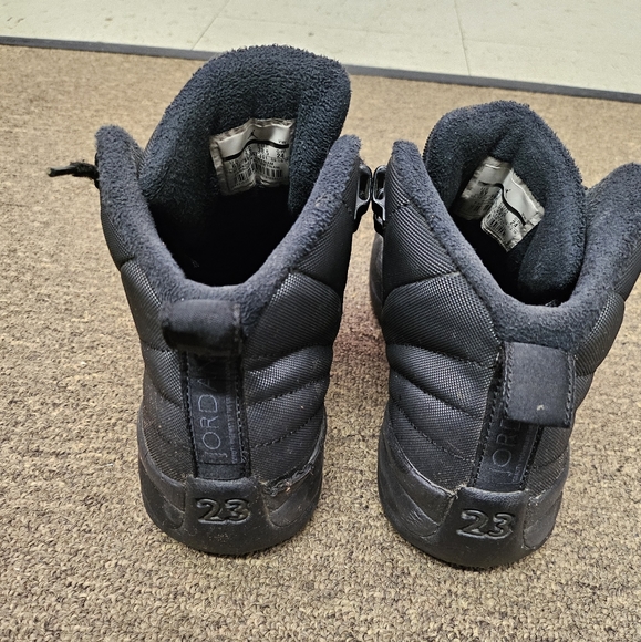 Air Jordan 12 Winterized Black Size 6y - Picture 6 of 7